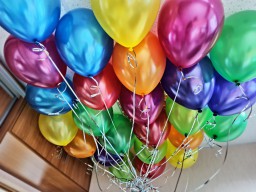 Воздушные шары! 20 штук - Подарки в Екатеринбурге, подарочные сертификаты | интернет-магазин подарков с доставкой