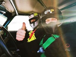 Автокросс в Екатеринбурге - Подарки в Екатеринбурге, подарочные сертификаты | интернет-магазин подарков с доставкой