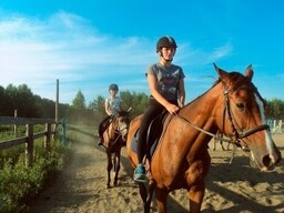 Конный поход - Подарки в Екатеринбурге, подарочные сертификаты | интернет-магазин подарков с доставкой