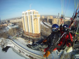 Ознакомительный полет на параплане - Подарки в Екатеринбурге, подарочные сертификаты | интернет-магазин подарков с доставкой