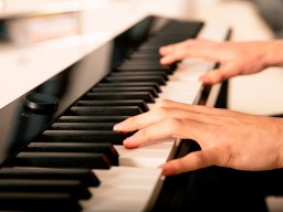 Урок на фортепиано - Подарки в Екатеринбурге, подарочные сертификаты | интернет-магазин подарков с доставкой